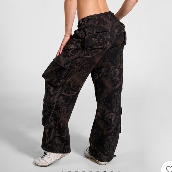 YoungLA Cargo Joggers - Picture 2 of 3